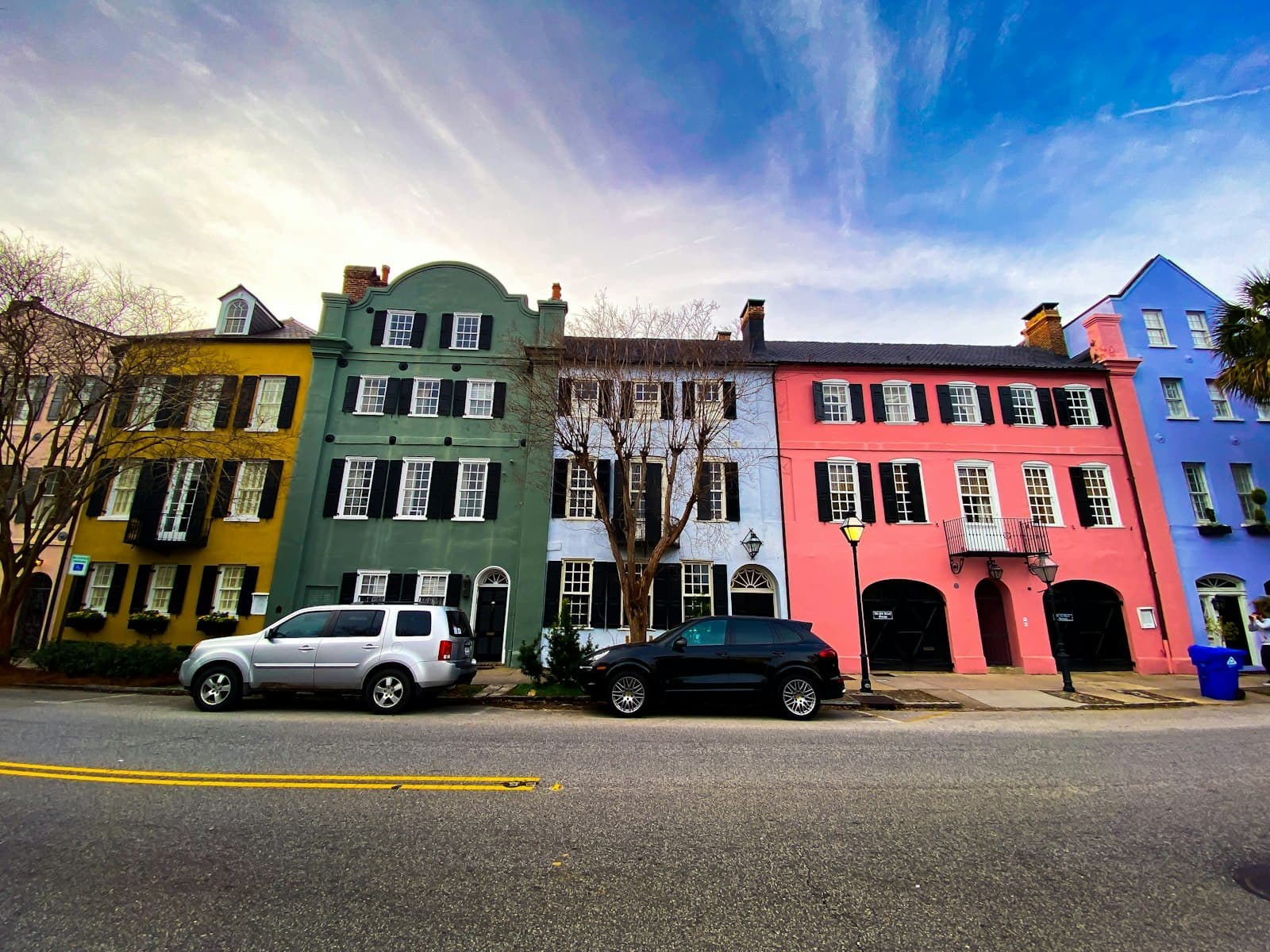 The pastel houses of Rainbow Row in Charleston, South Carolina.